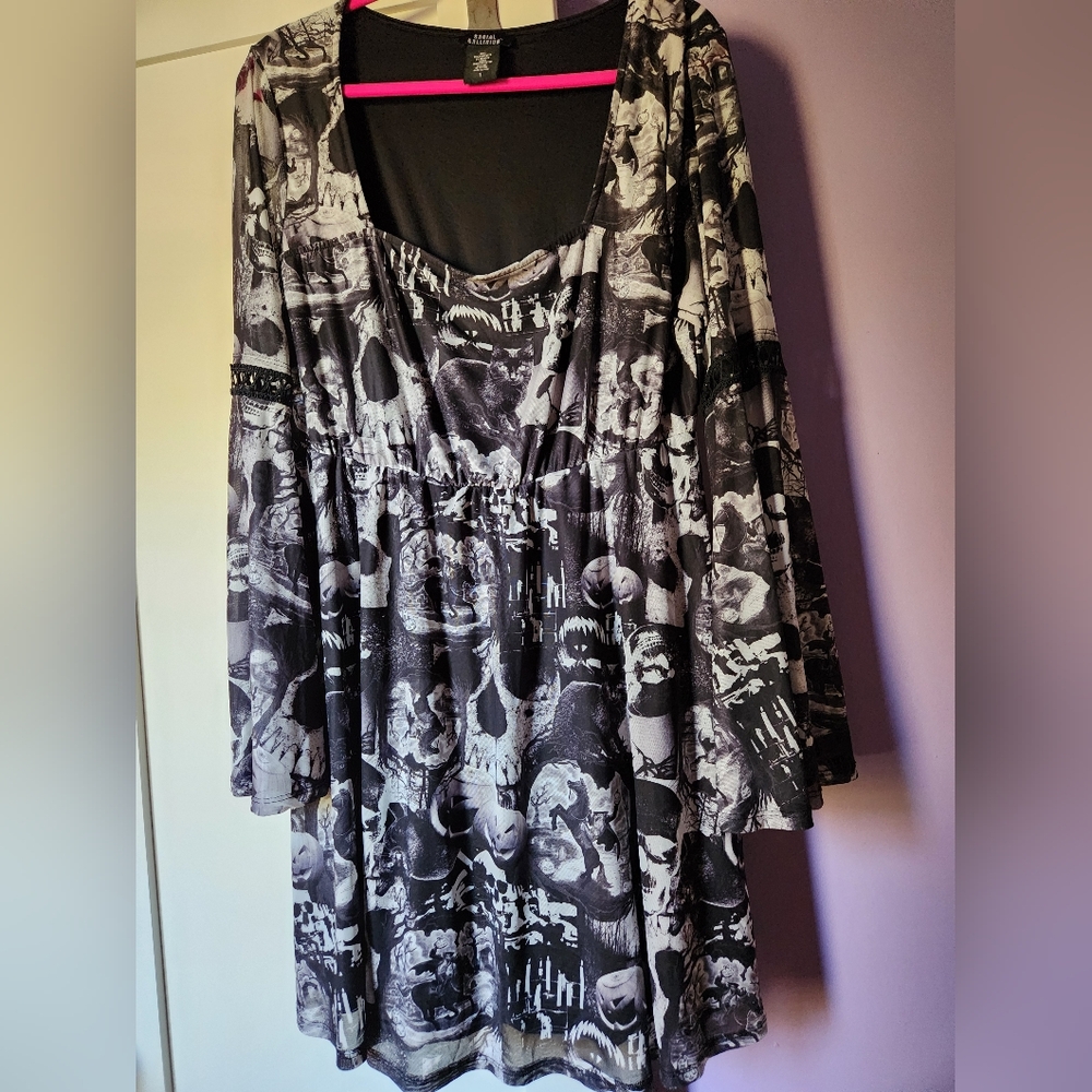 Social collision dress size 1